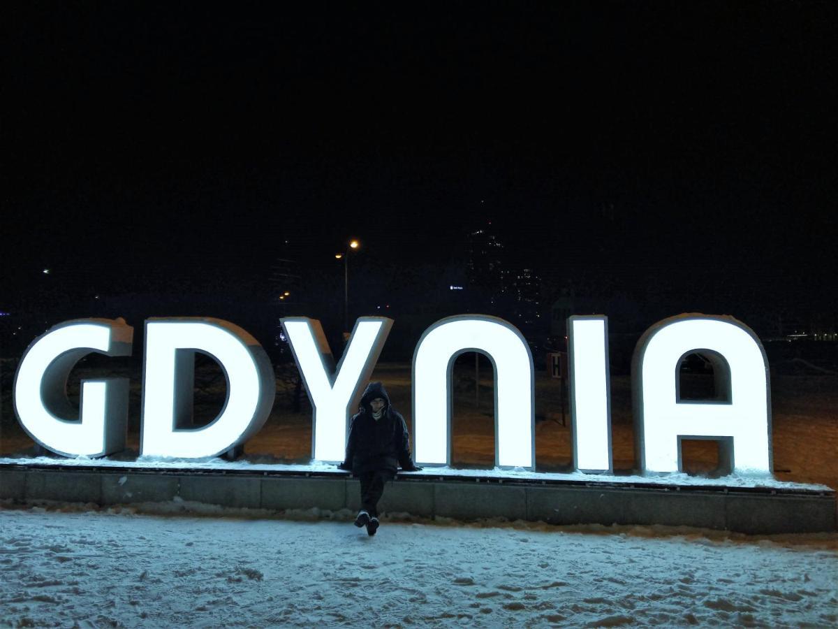 Centrum, 700M Do Plazy - 2 Sypialnie, Salon, Balkon, Bezplatny Parking, Gdynia Esterno foto
