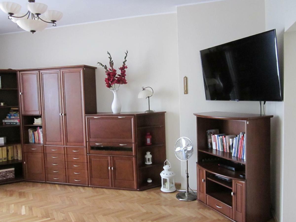 Centrum, 700M Do Plazy - 2 Sypialnie, Salon, Balkon, Bezplatny Parking, Gdynia Esterno foto